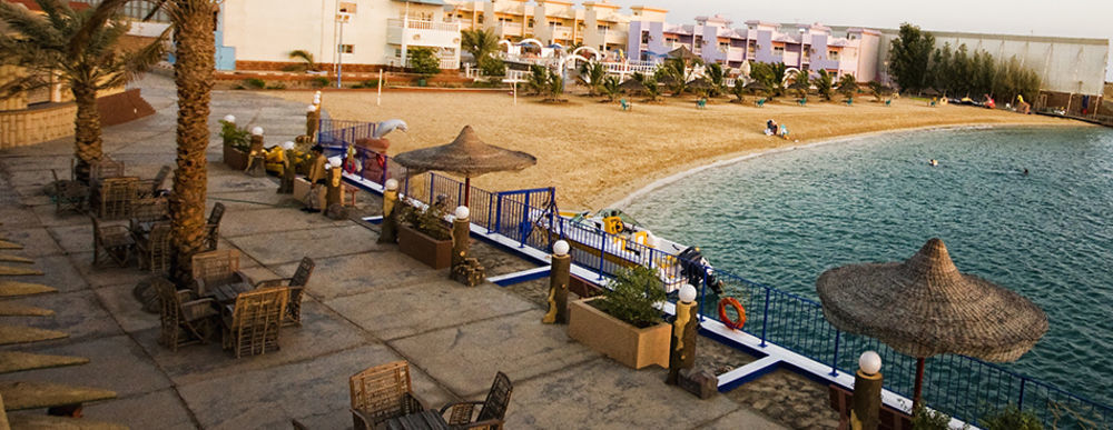 Dolphin Beach Resort Lambo Exterior foto